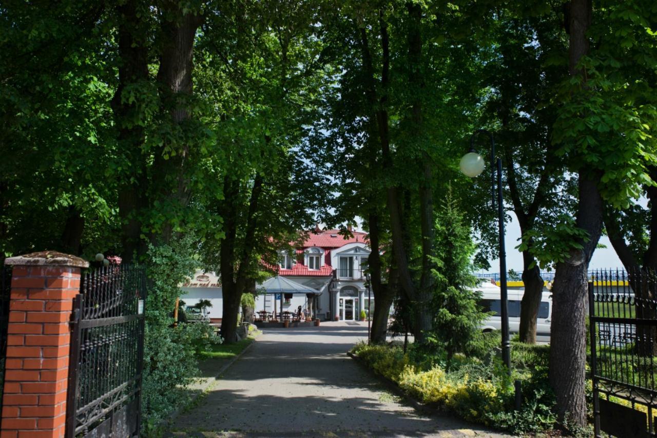 Dom Nad Rzeka Hotel Skwierzyna Exterior foto
