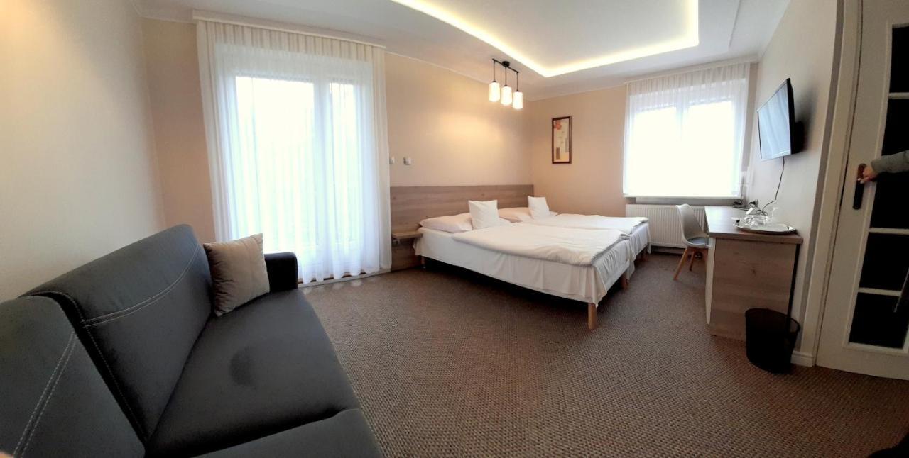 Dom Nad Rzeka Hotel Skwierzyna Exterior foto