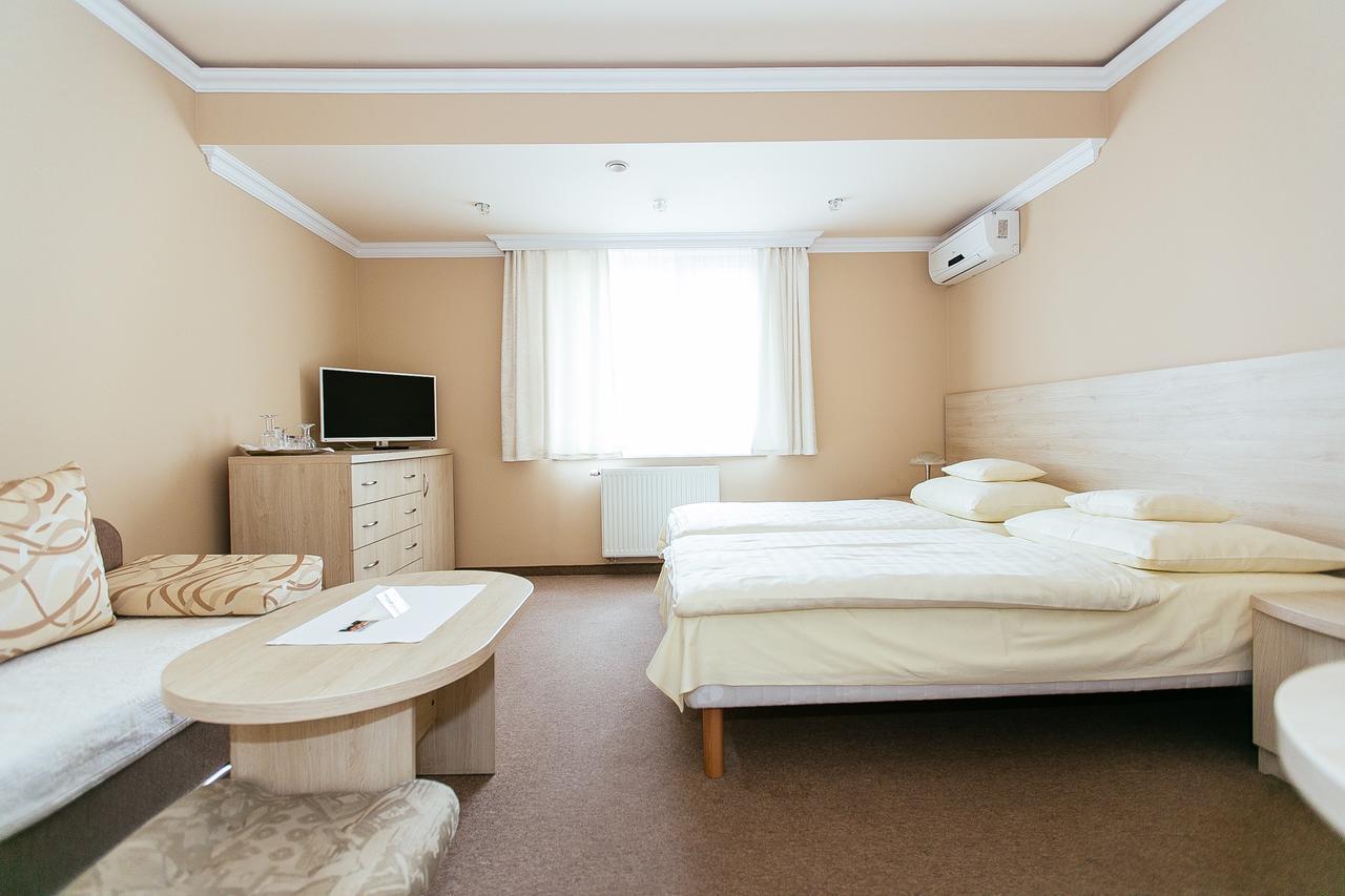 Dom Nad Rzeka Hotel Skwierzyna Exterior foto