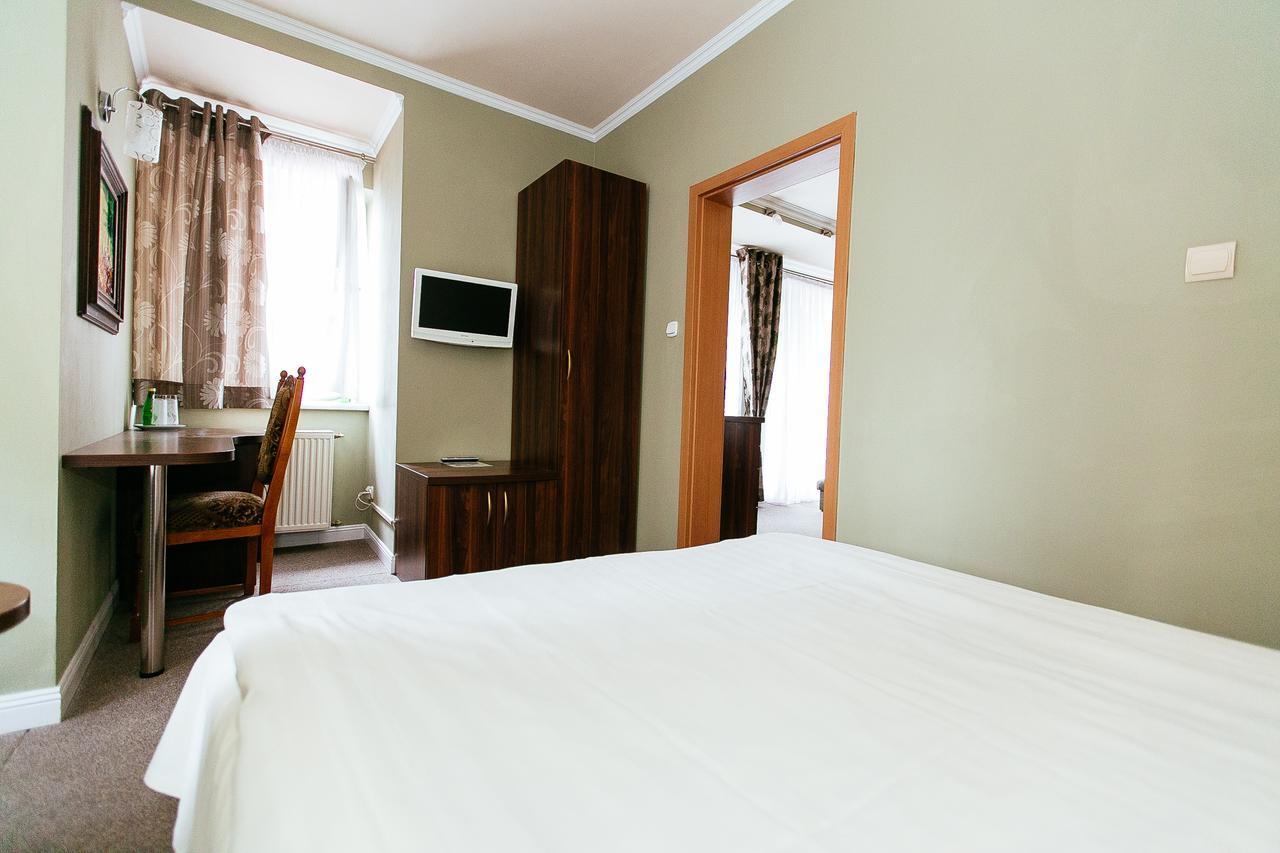 Dom Nad Rzeka Hotel Skwierzyna Exterior foto